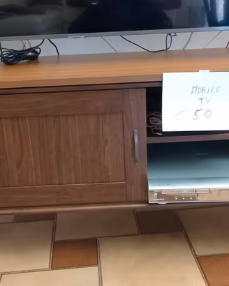mobiletto per TV 