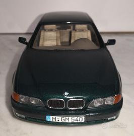 BMW SERIES 5 E39 GREEN 1/24 PAUL'S MODEL ART (LHD)