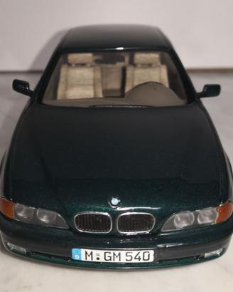 BMW SERIES 5 E39 GREEN 1/24 PAUL'S MODEL ART (LHD)