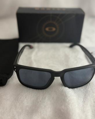Occhiali da sole Oakley Holbrook Matte Black