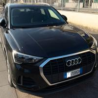 Audi Q3 35 TDI S tronic Business Cambio Automatico