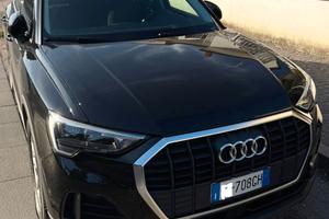 Audi Q3 35 TDI S tronic Business Cambio Automatico