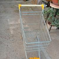 carrellino. in acciaio