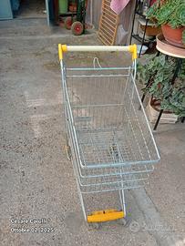 carrellino. in acciaio