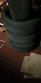 4 Gomme invernali marca Nokian 
