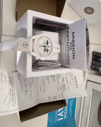 Swatch mission to the moonphase originlae