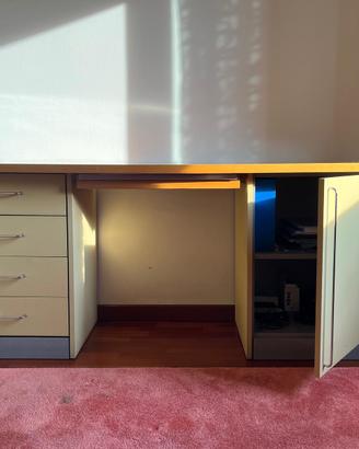 Scrivania by Cassina
