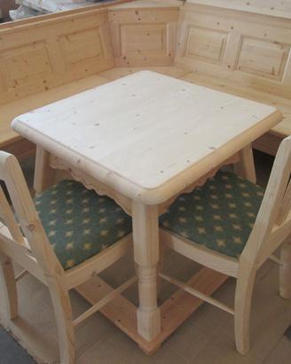 Tavolo  in abete rosso