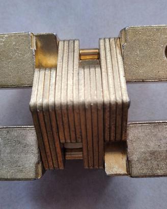 9 NUOVE cerniere CEAM 831.