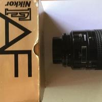 Nikon AF nikkor 105mm f/2.8 micro