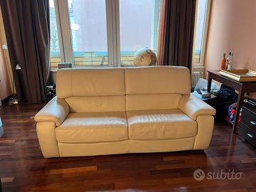 DIVANO PELLE CHATEAU D’AX
