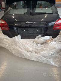 Posteriore  Porsche Cayenne 2012