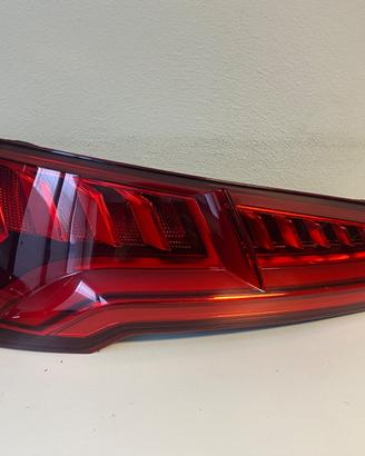 Coppia fanali posteriori tecnologia Audi Q5 (FY) 2