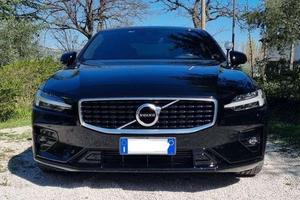Stupenda Volvo S60 T5 R-Design