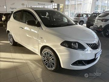 Lancia Ypsilon 1.0 FireFly 5 porte S&S Hybrid Gold