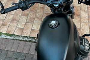 Moto Guzzi v7 stone 850