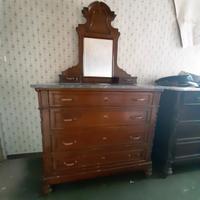 Credenza con specchio 