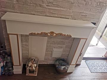 cornice caminetto in legno 