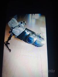 scarabeo 200 gt anno 2003 c'è tutto ok...