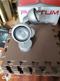 coppia di faretti in acciaio