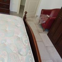 Stupenda camera da letto completa in legno massell