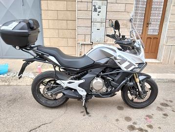 CF MOTO 650 MT