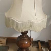 Lampada vintage in legno