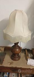 Lampada vintage in legno