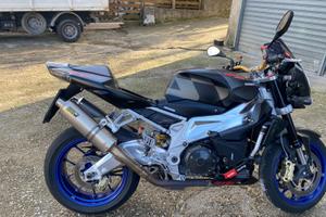 Aprilia tuono 1000 r sport