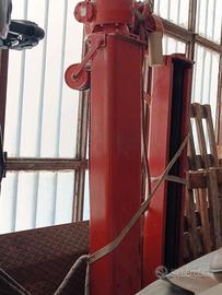 Ponte sollevatore auto con rampe