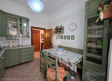 5 LOCALI A TERNI