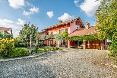 VILLA SINGOLA A SAN MAURIZIO CANAVESE