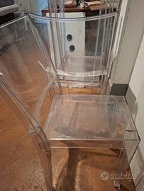 3 sedie ikea in plastica rigida
