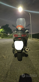 Yamaha x-max 250