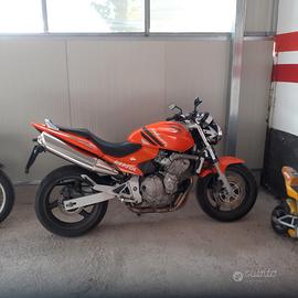 Honda hornet 600cc