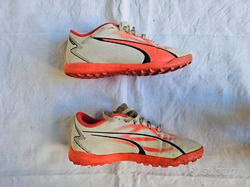Scarpe calcetto calcio su sintetico Puma bambino.