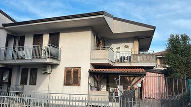 MASCALI:Via Carrata , VANI 2+GARAGE+POSTO AUTO