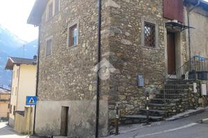 3 LOCALI A SAINT-CHRISTOPHE