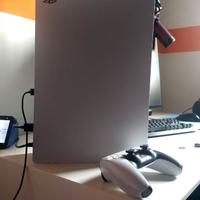 PS5 Digital Edition – Come Nuova – 2 Joystick