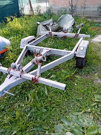 Carrello portaimbarcazioni da revisionare