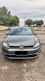 VOLKSWAGEN  GOLF  7  1.0 CC  (7.5) NEOPOATENTATI