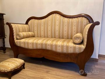 Divano antico in legno