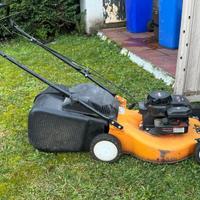 Tagliaerba con trazione