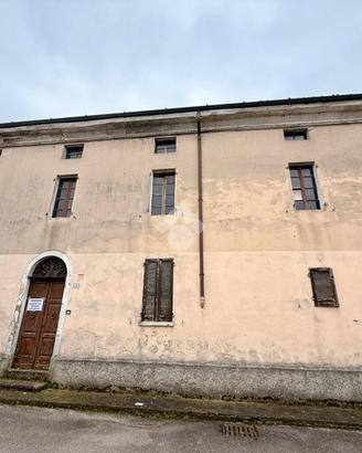 CASA SEMINDIPENDENTE A SOLAROLO RAINERIO