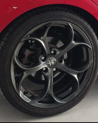 Cerchi in lega 18" Alfa Romeo 