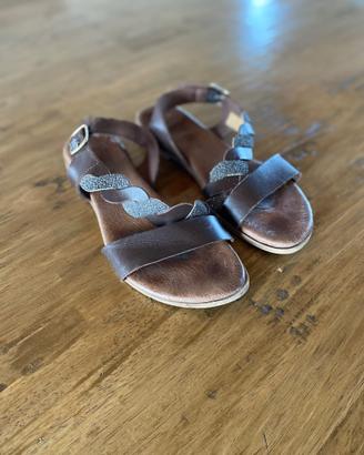 Sandali Ig&Co marrone con strass