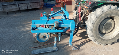 Scalzatore a lama idraulico per diserbo meccanico