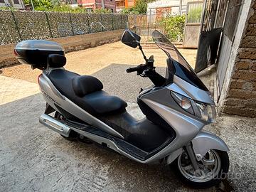 Suzuki Burgman 400