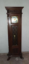 Orologio a pendolo a colonna