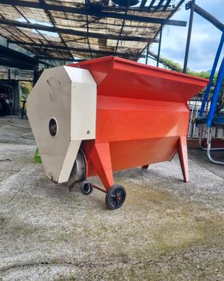 Diraspatrice elettrica per uva -vendemmia-